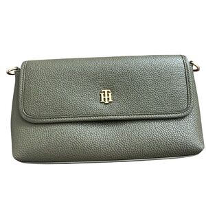 Tommy Hilfiger Green Leather Shoulder Bag